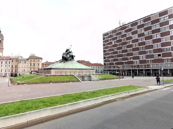 appartamento in affitto a Monza in zona Centro Storico