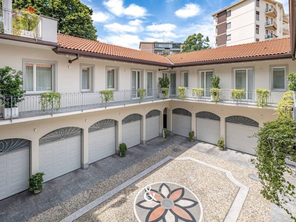 appartamento in affitto a Monza in zona Centro Storico
