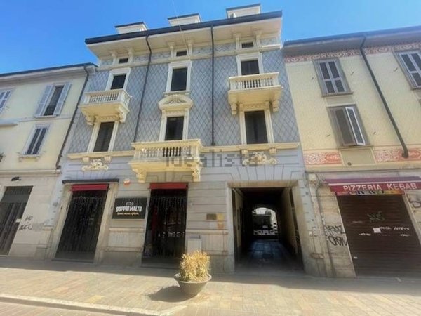 appartamento in affitto a Monza in zona Centro Storico