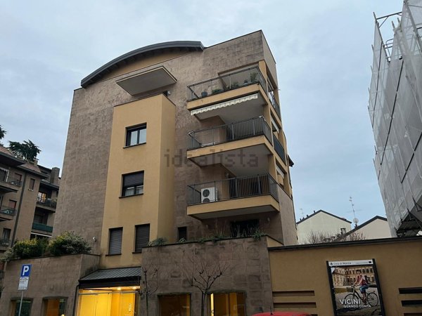 appartamento in affitto a Monza in zona Centro Storico