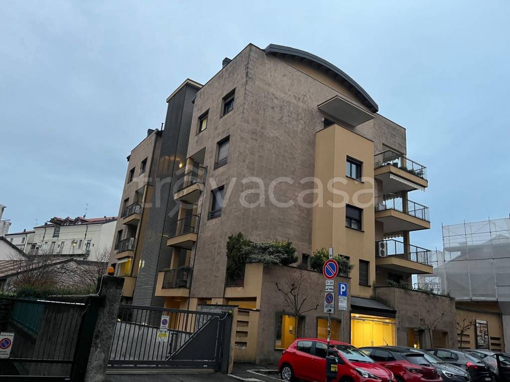 appartamento in affitto a Monza