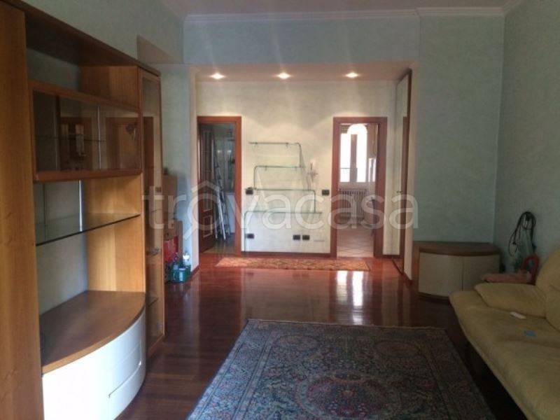 appartamento in affitto a Monza in zona Centro Storico