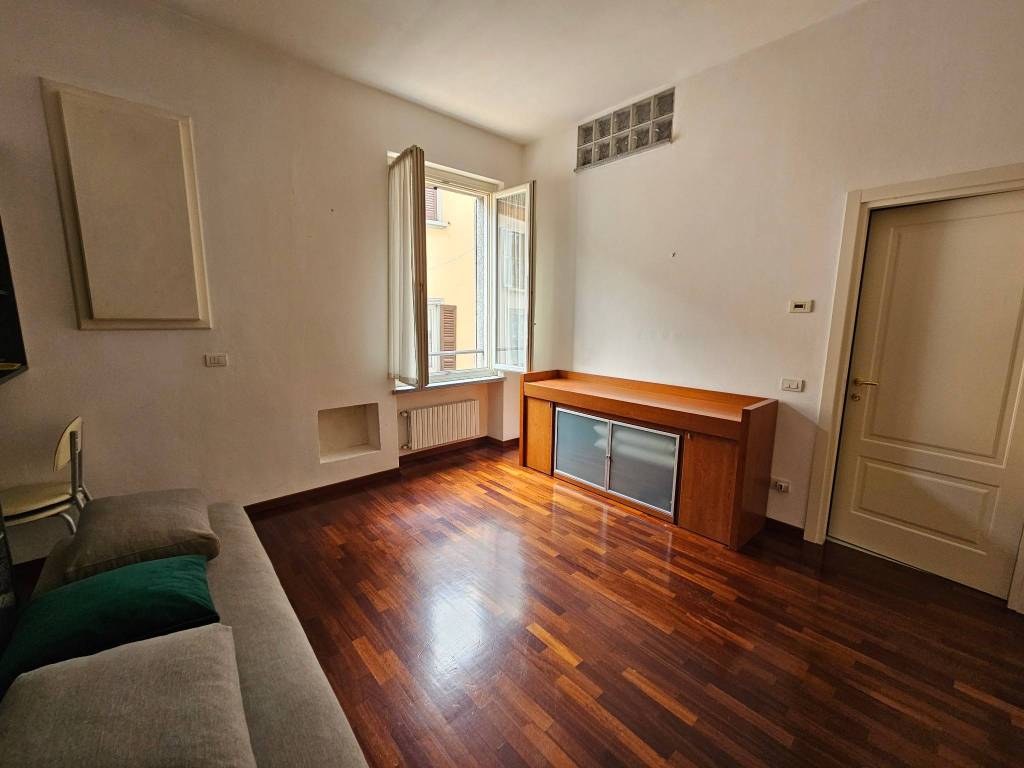 appartamento in affitto a Monza in zona Centro Storico