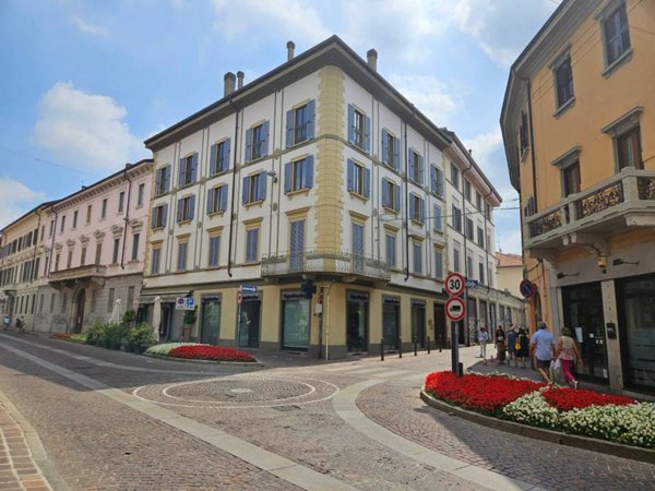 appartamento in affitto a Monza in zona Centro Storico