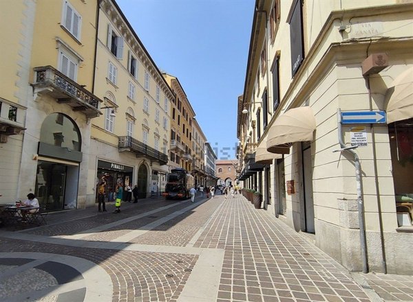 appartamento in affitto a Monza in zona Centro Storico