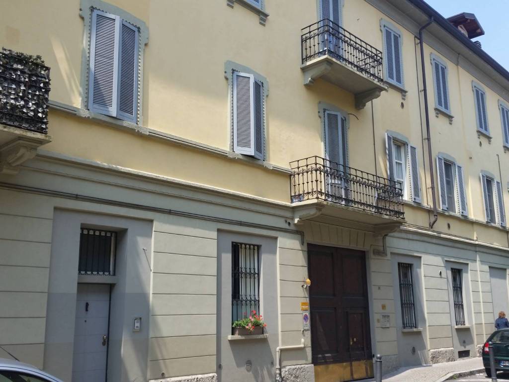 appartamento in affitto a Monza in zona Centro Storico
