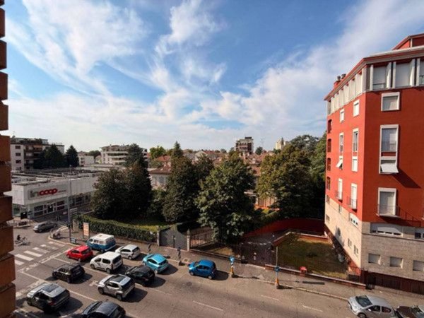 appartamento in affitto a Monza in zona Centro Storico