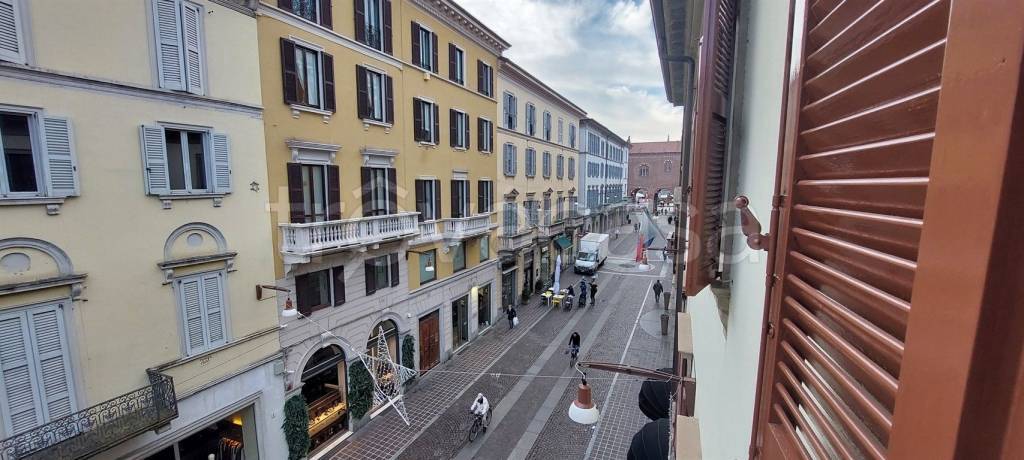 appartamento in affitto a Monza in zona Centro Storico