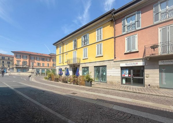 locale commerciale in affitto a Monza in zona Centro Storico