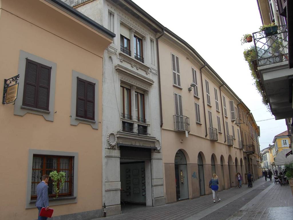 appartamento in affitto a Monza in zona Centro Storico