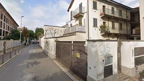 box auto in affitto a Monza