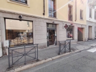 negozio in affitto a Monza