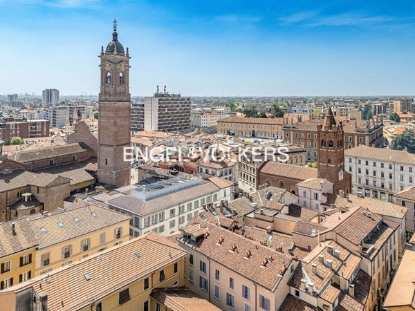 appartamento in affitto a Monza in zona Centro Storico