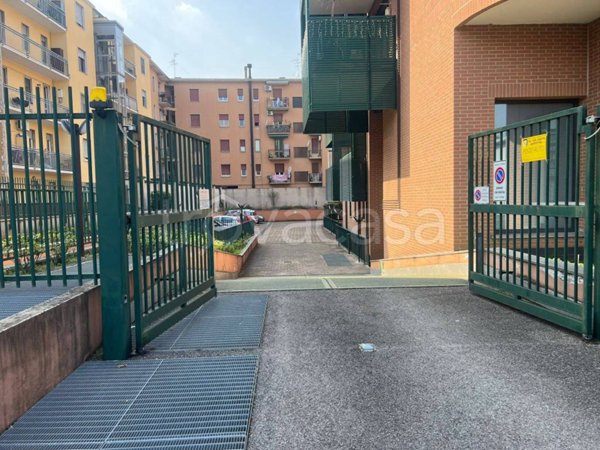 box auto in affitto a Monza