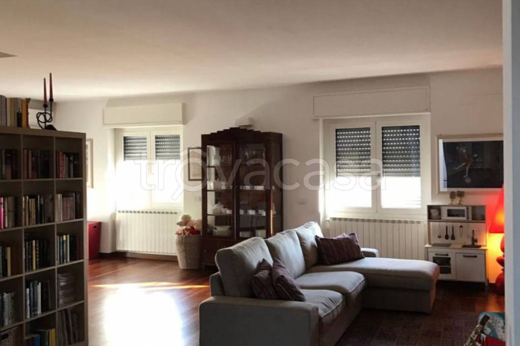 appartamento in affitto a Monza in zona Centro Storico