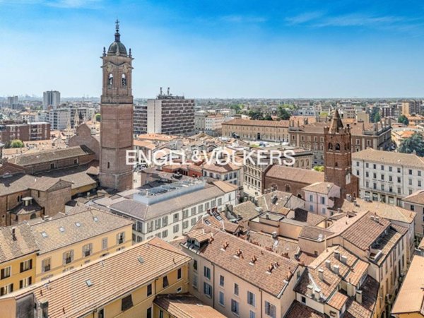 appartamento in affitto a Monza in zona Centro Storico