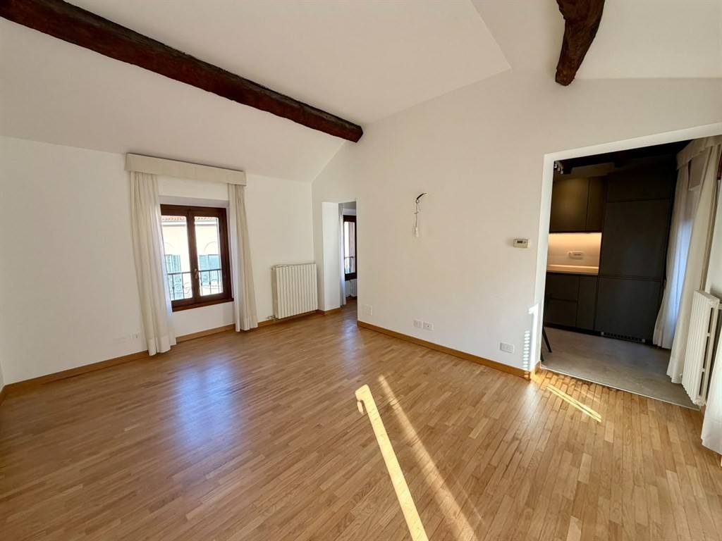 appartamento in affitto a Monza in zona Centro Storico