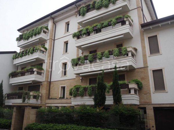 appartamento in affitto a Monza