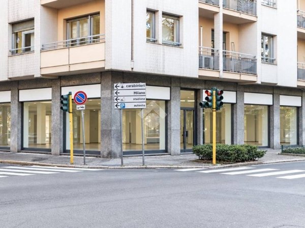negozio in affitto a Monza