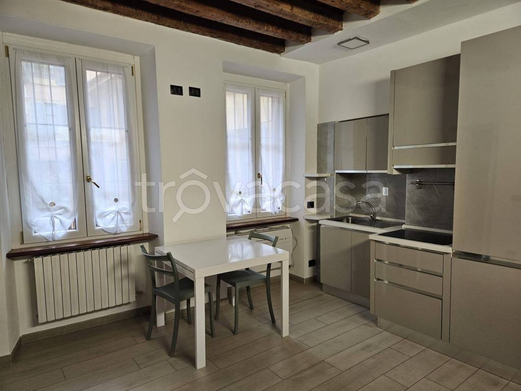 appartamento in affitto a Monza in zona Centro Storico
