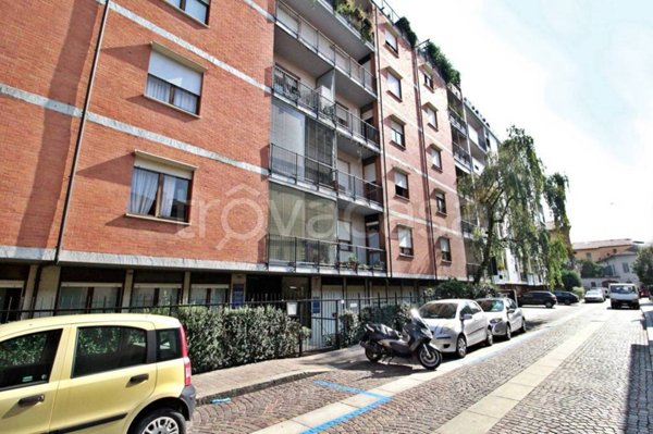 appartamento in affitto a Monza in zona Centro Storico