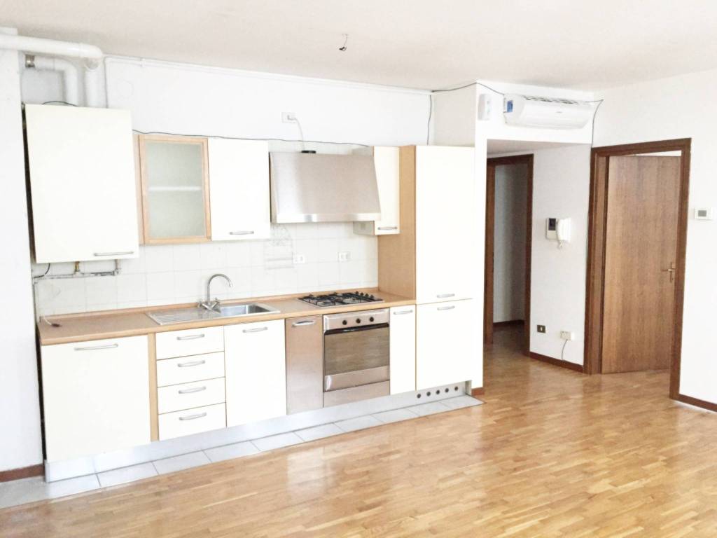 appartamento in affitto a Monza in zona Centro Storico