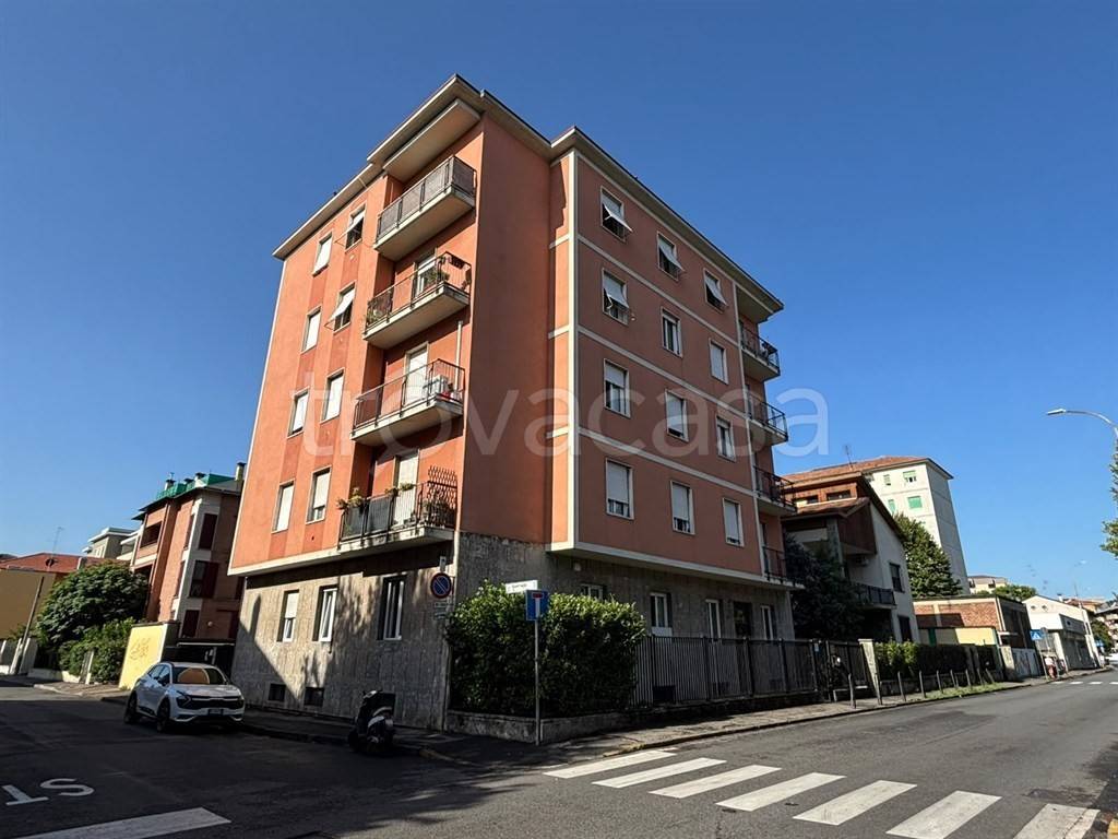 appartamento in affitto a Monza