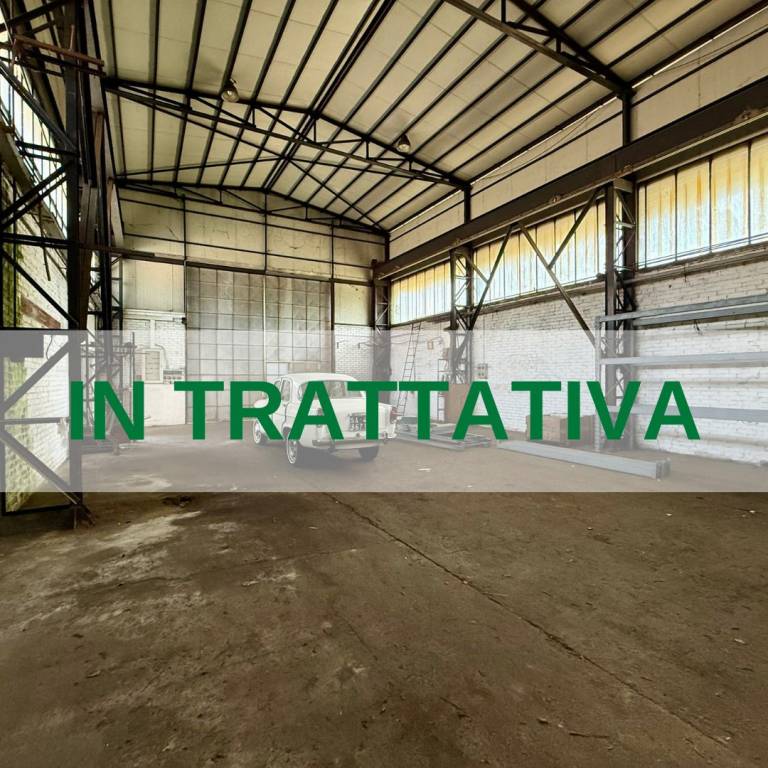 locale commerciale in affitto a Muggiò