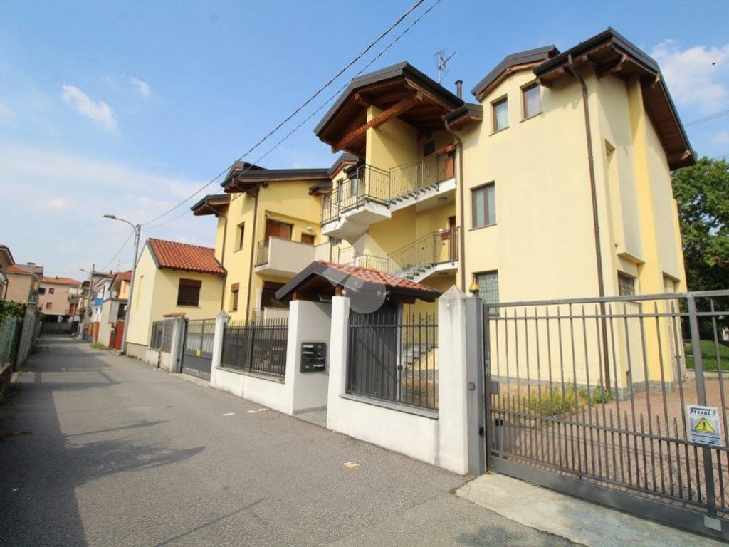 appartamento in affitto a Muggiò