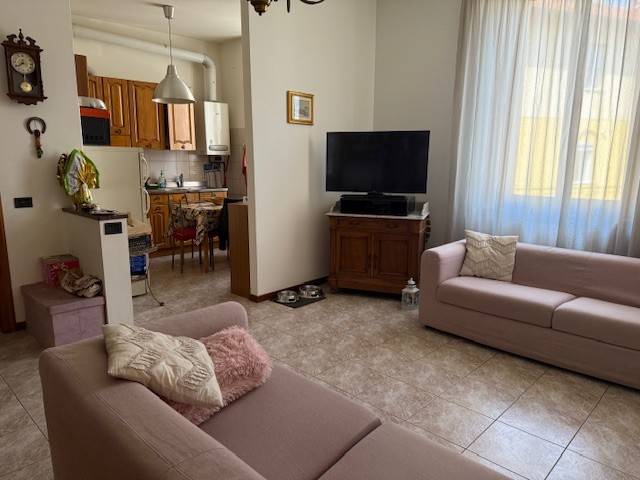 appartamento in affitto a Muggiò