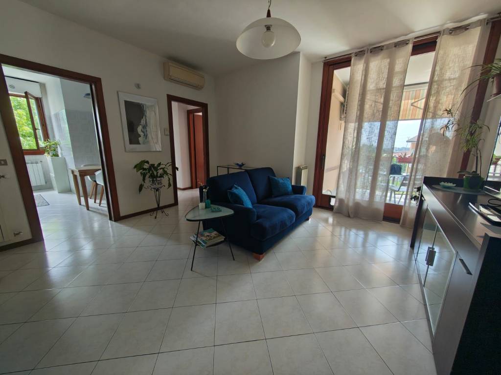 appartamento in affitto a Muggiò in zona Taccona