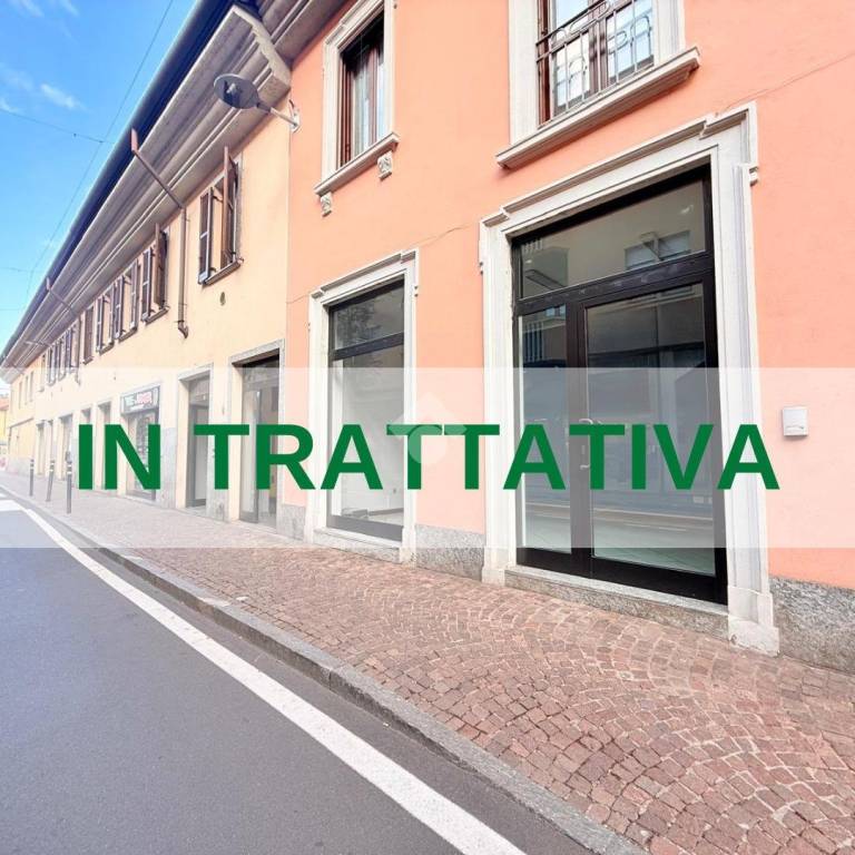 negozio in affitto a Muggiò