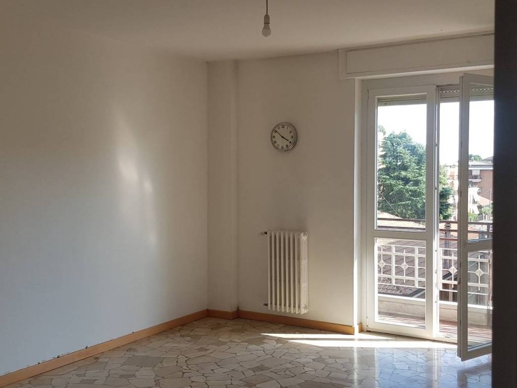 appartamento in affitto a Muggiò