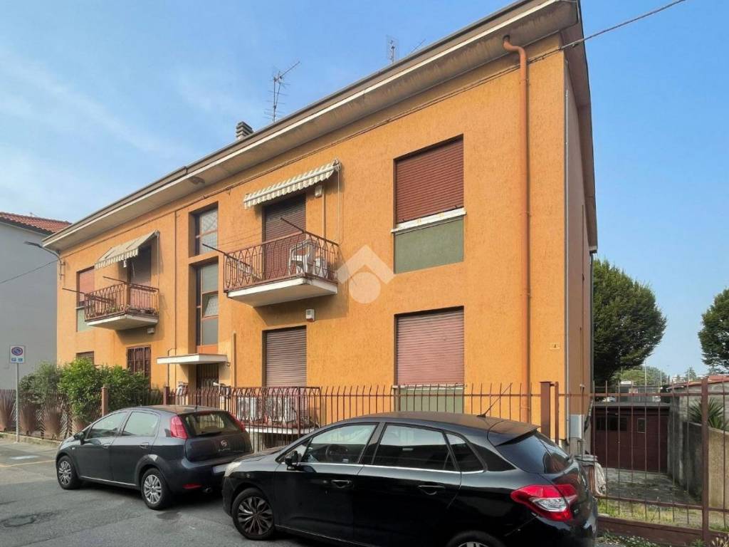 appartamento in affitto a Muggiò