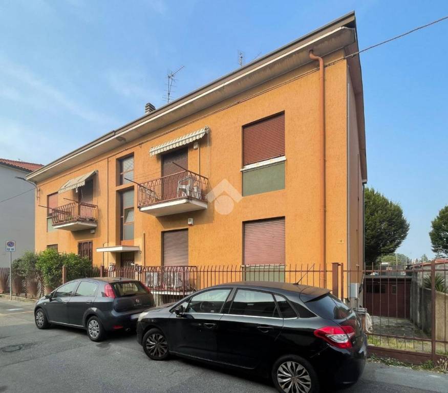 appartamento in affitto a Muggiò