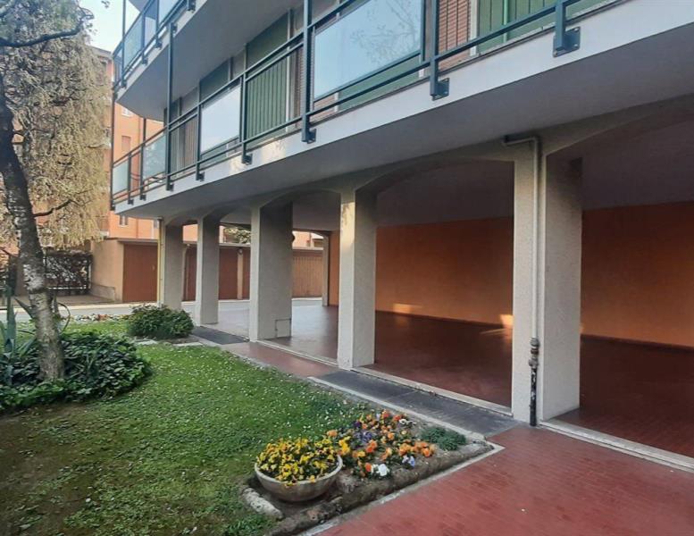 appartamento in affitto a Muggiò