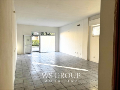 negozio in affitto a Muggiò