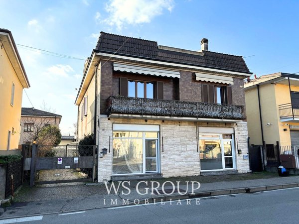 negozio in affitto a Muggiò