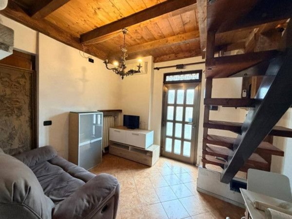 appartamento in affitto a Muggiò