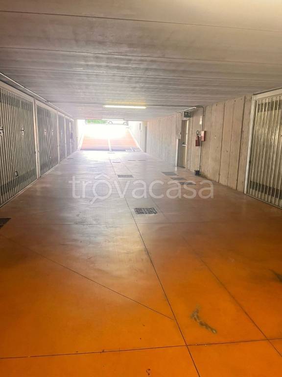 box auto in affitto a Muggiò in zona Taccona