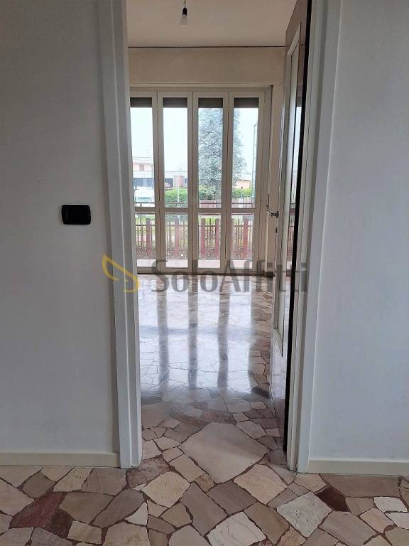 appartamento in affitto a Muggiò in zona Taccona