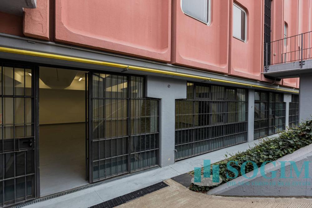 locale di sgombero in affitto a Nova Milanese