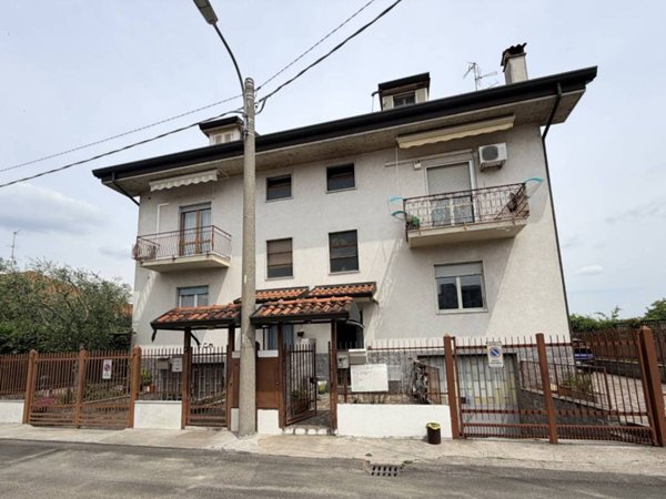 appartamento in affitto a Nova Milanese