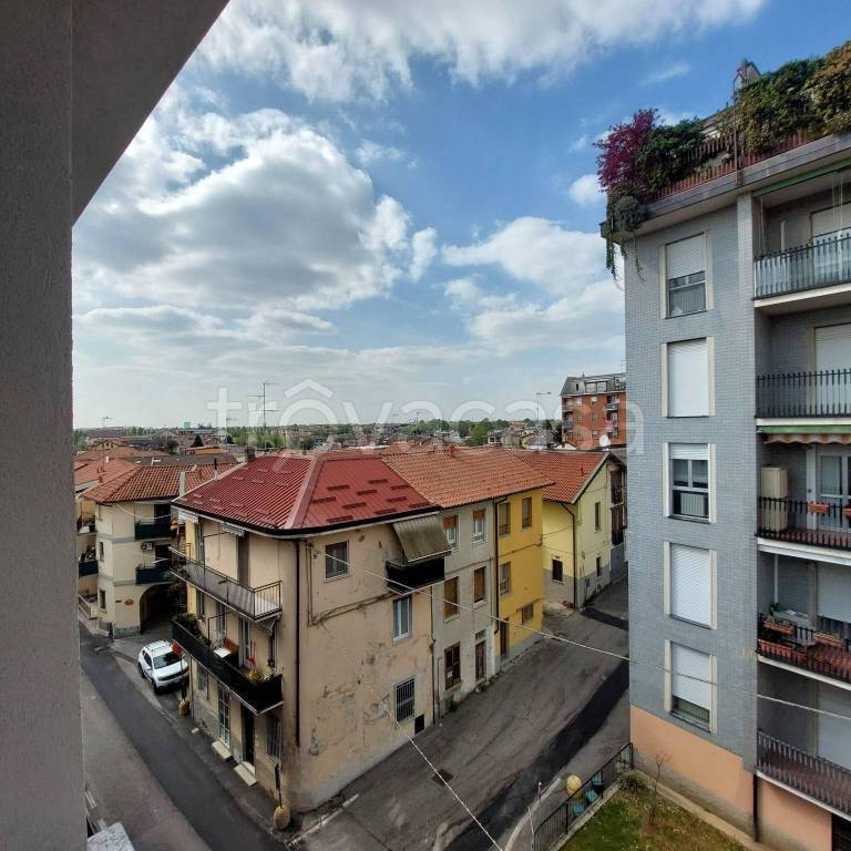 appartamento in affitto ad Ornago in zona Rossino