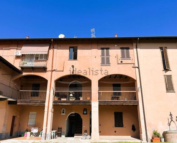 appartamento in affitto ad Ornago in zona Rossino