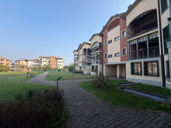 appartamento in affitto ad Ornago in zona Rossino