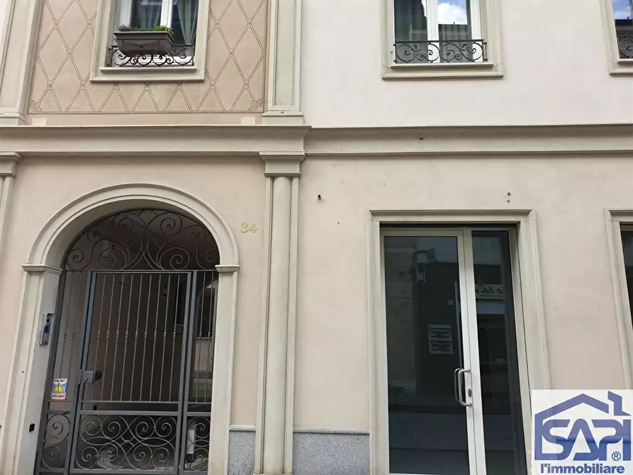 negozio in affitto a Seregno