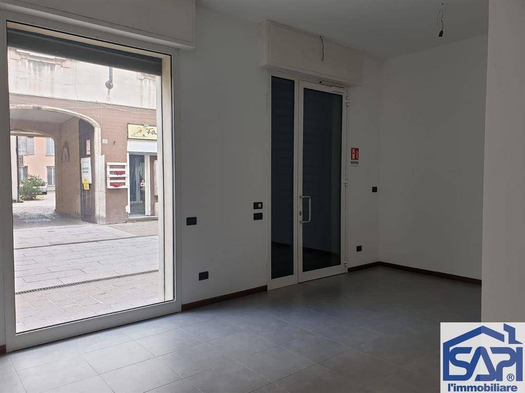 negozio in affitto a Seregno