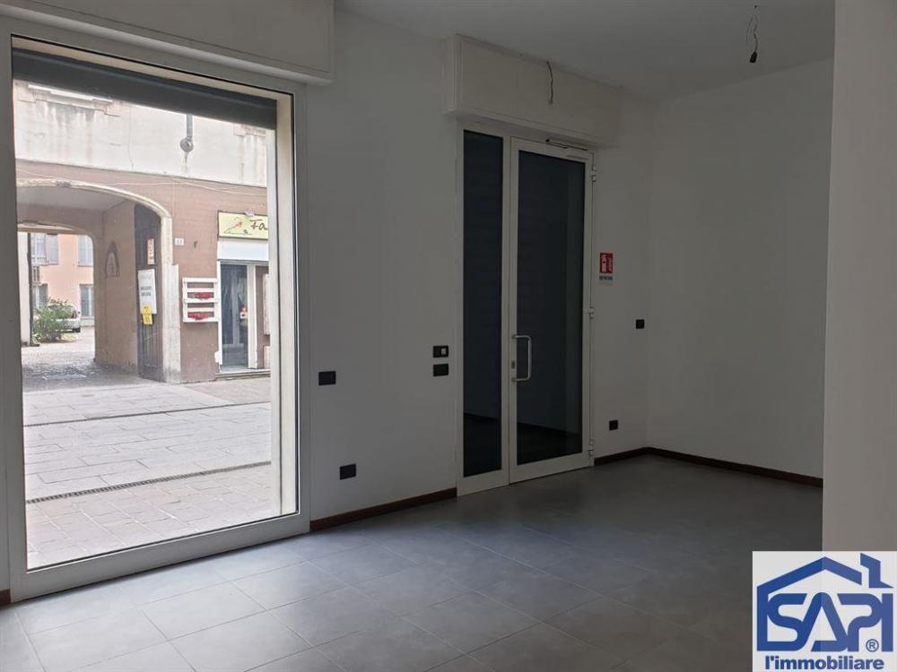 negozio in affitto a Seregno