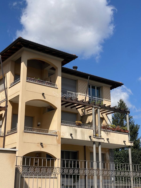 appartamento in affitto a Seregno